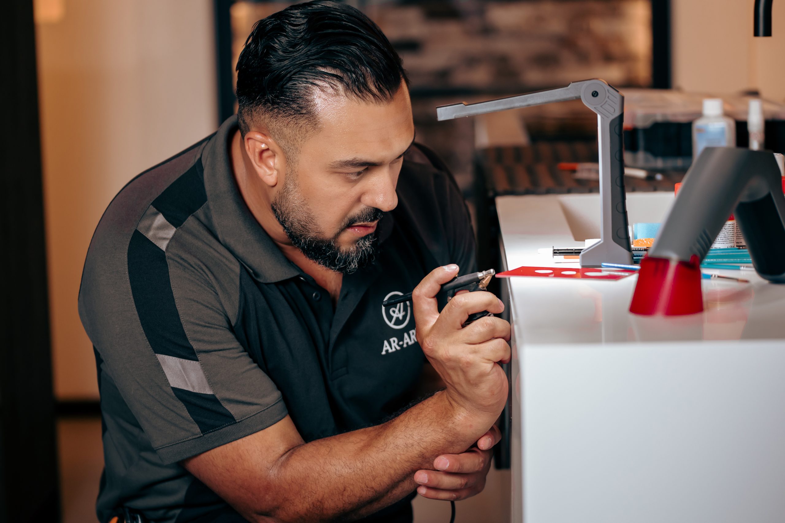 wasbak, lavabo, toilet, douche, tegels, keramiek, ceramic, composiet, natuursteen, reparatie, beschadiging #keukenblad #sanitair #natuursteen #composiet #keramiek #dekton #reparaties #Scheuren #randlijst #schaden #chipjes #barsten #beschadiging #werkblad #laminaatvloer #vloeren #wanden #pvcvloer #wasbak #interieur Breuken deuken Gepoedercoat rvs Spaanplaat Kunststof Hout Badkuip Hardsteen Stootschade Tegelzetters Interieurbouwers Interieurdesign Keukenzaken Keukenfrontjes Beste reparatie Badkamermeubel Kookplaatuitsparing Zeeppompgaten maken Kraangat maken werkblad Twistergat Onderbouwset